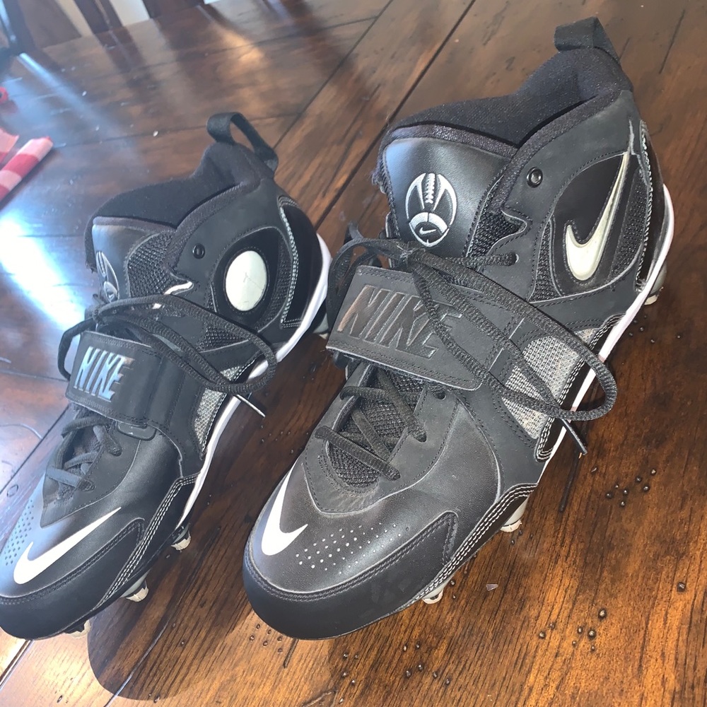 Men’s Nike football cleats